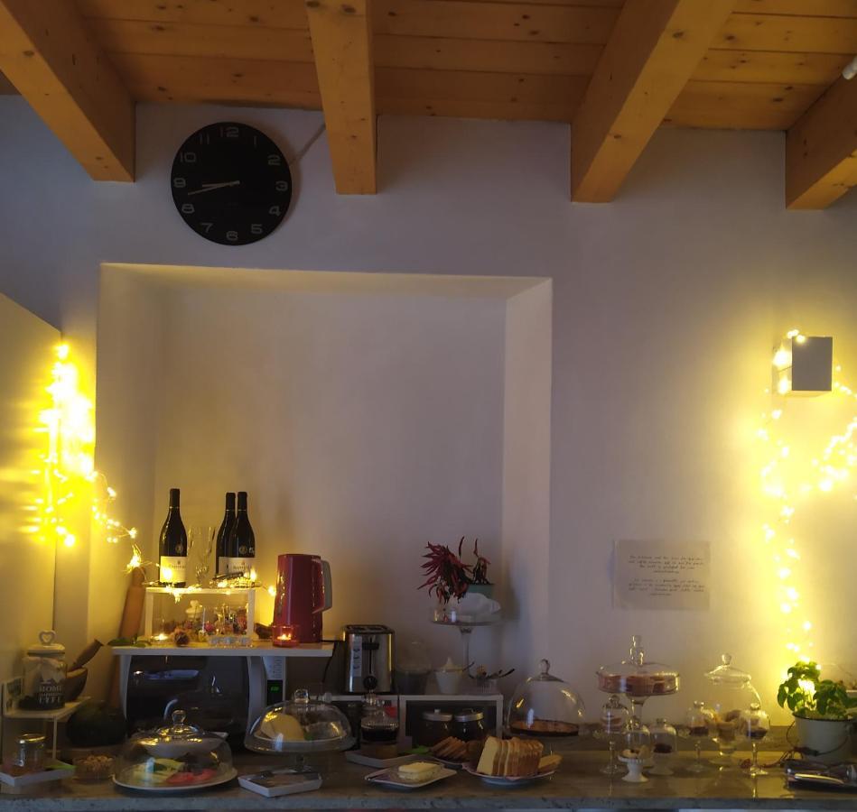 ברונאטה B&B Il Balcone Sul Lago מראה חיצוני תמונה